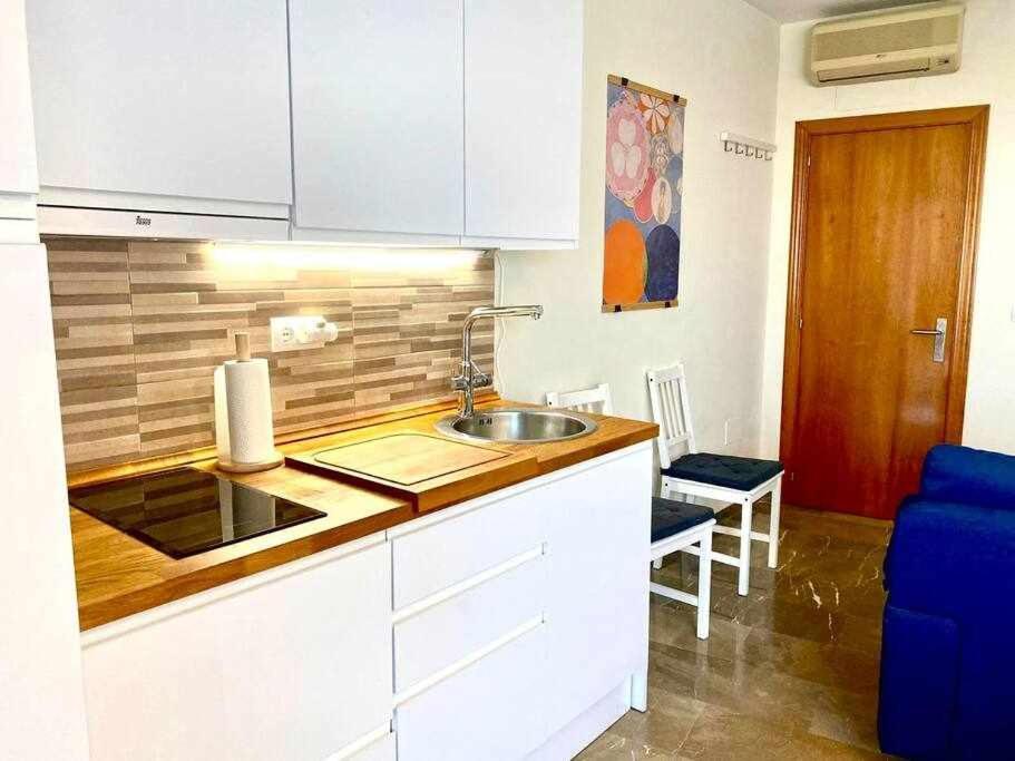 Apartamento Antonio By Solymar Holiday Torre Del Mar Kültér fotó