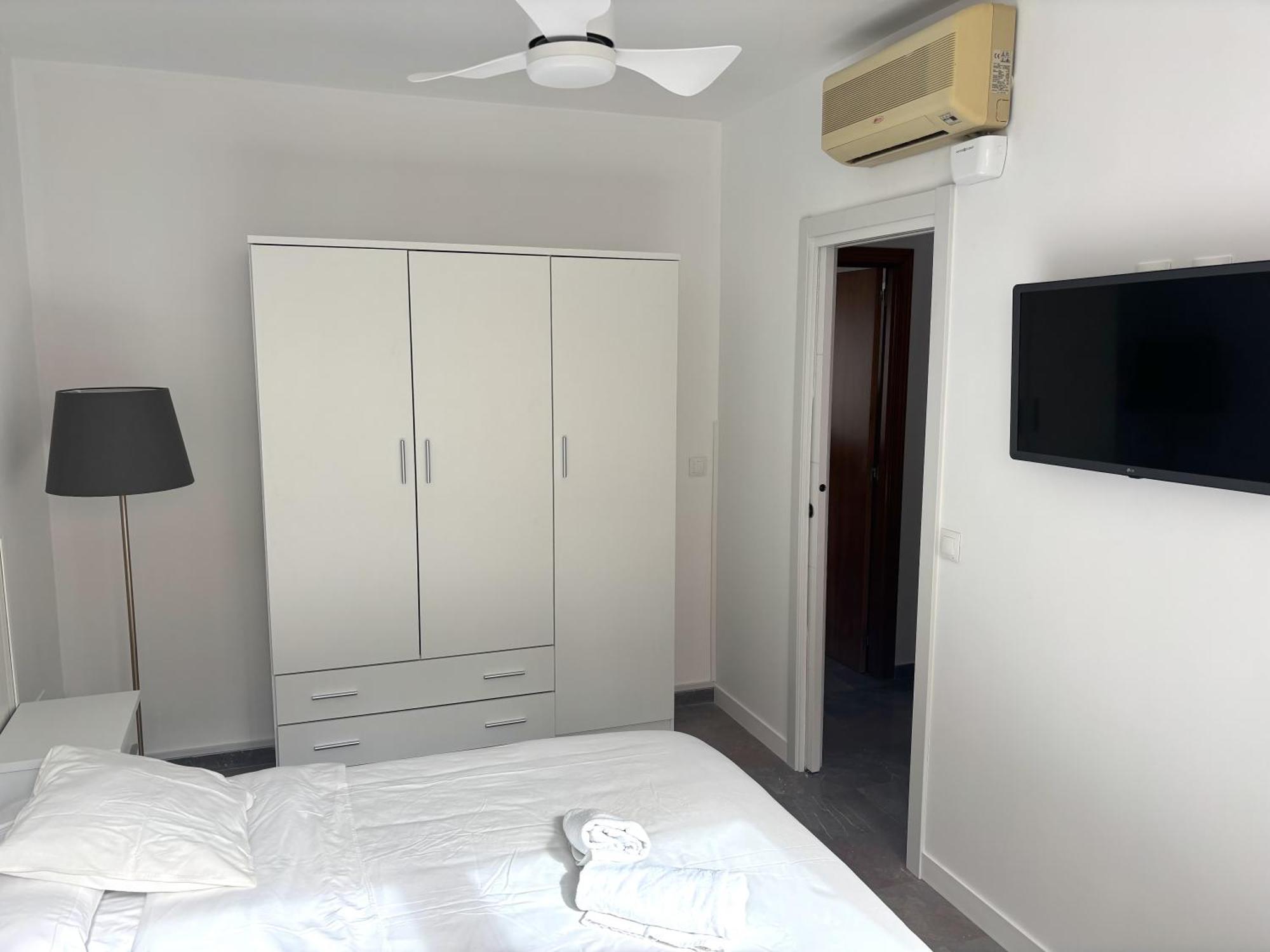 Apartamento Antonio By Solymar Holiday Torre Del Mar Kültér fotó